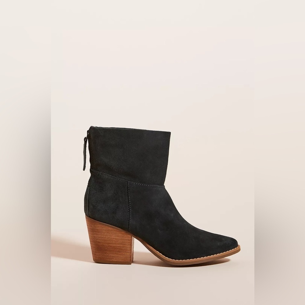 Anthropologie Matisse Soho suede back zip Western style ankle boot 7.5